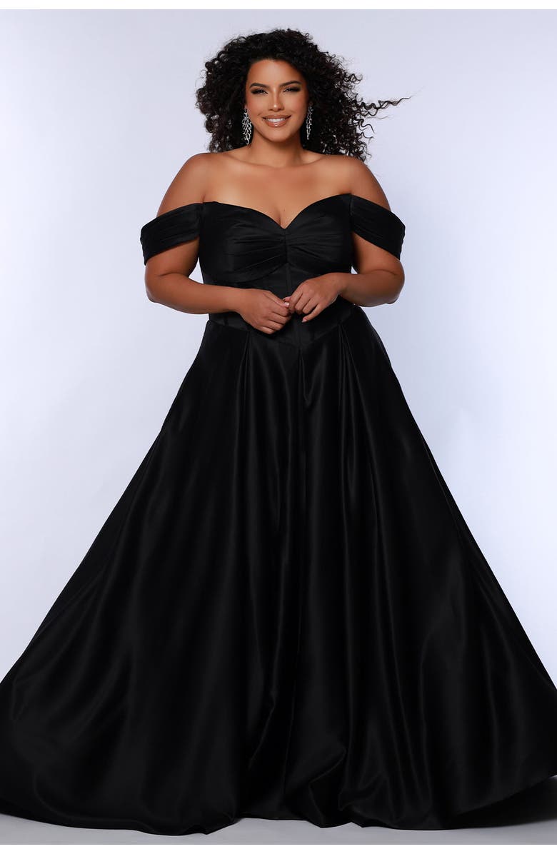 Sydney's Closet Sweetheart Neckline Off the Shoulder Plus Size A-line Gown, Main, color, Onyx