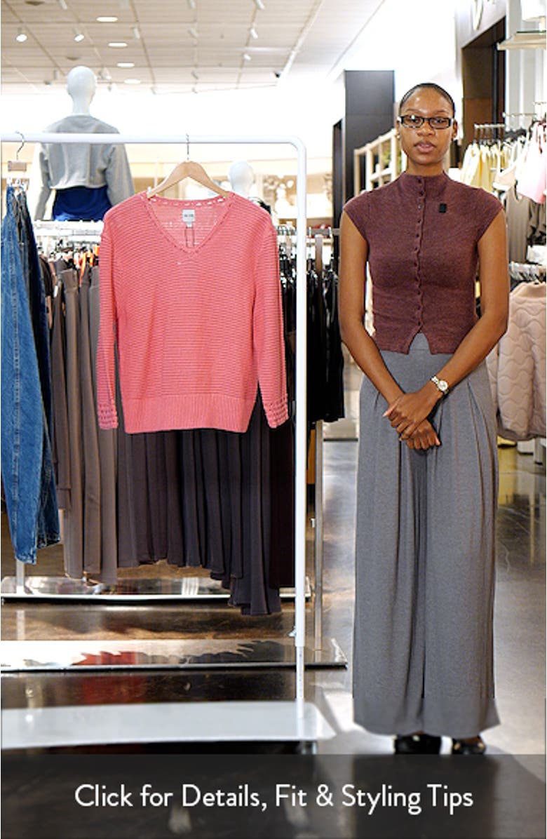 Edged Pop Stitch Sweater, sales video thumbnail