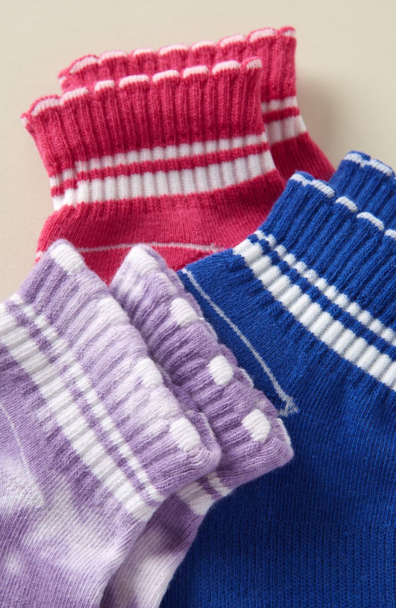 Zella Girl Kids' Assorted 2-Pack Scalloped Crew Socks, Alternate, color, Pink Berry Multi