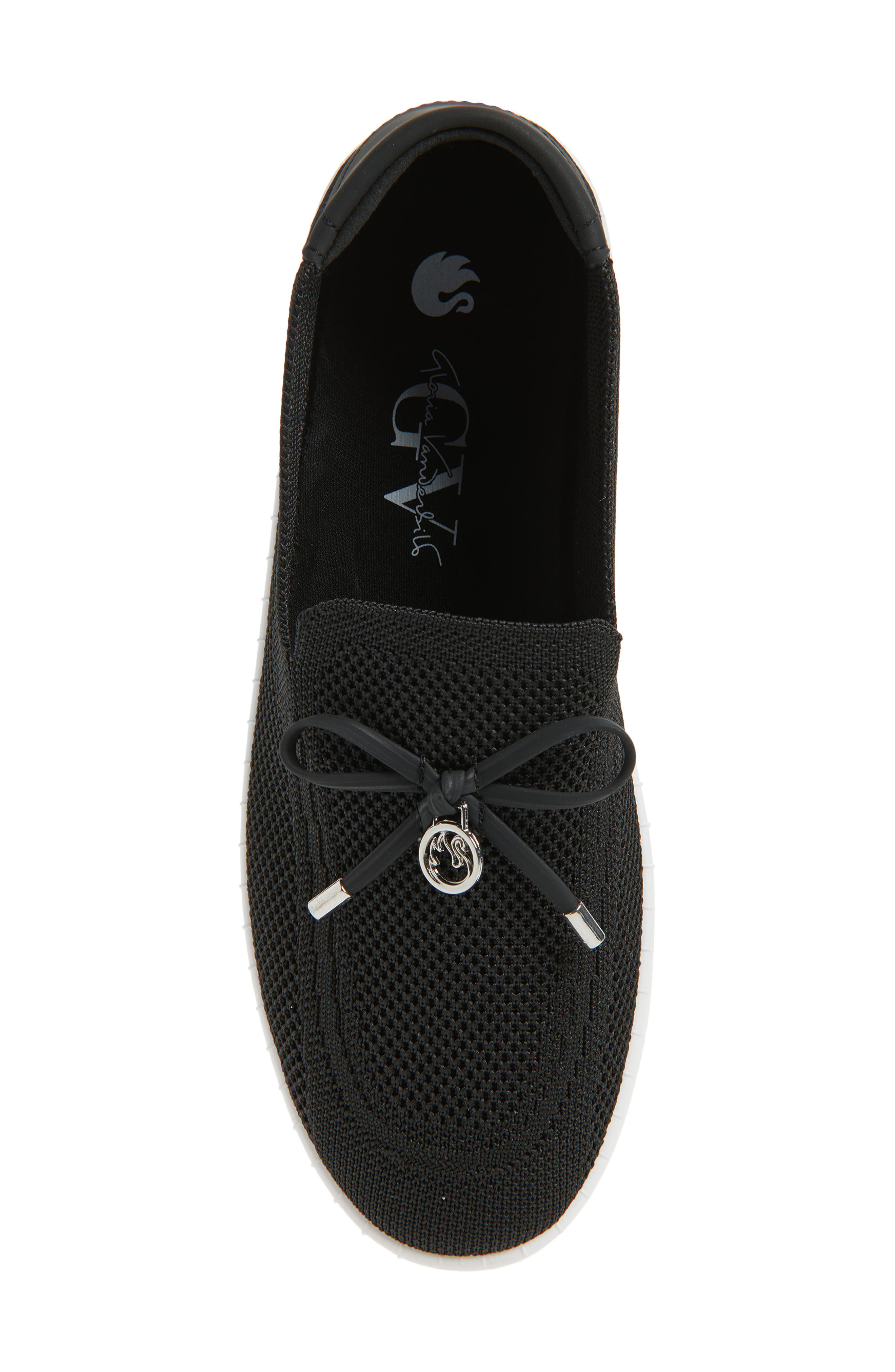 GLORIA VANDERBILT Annette Bow Charm Knit Slip-On Sneaker, Alternate, color, Black/ White