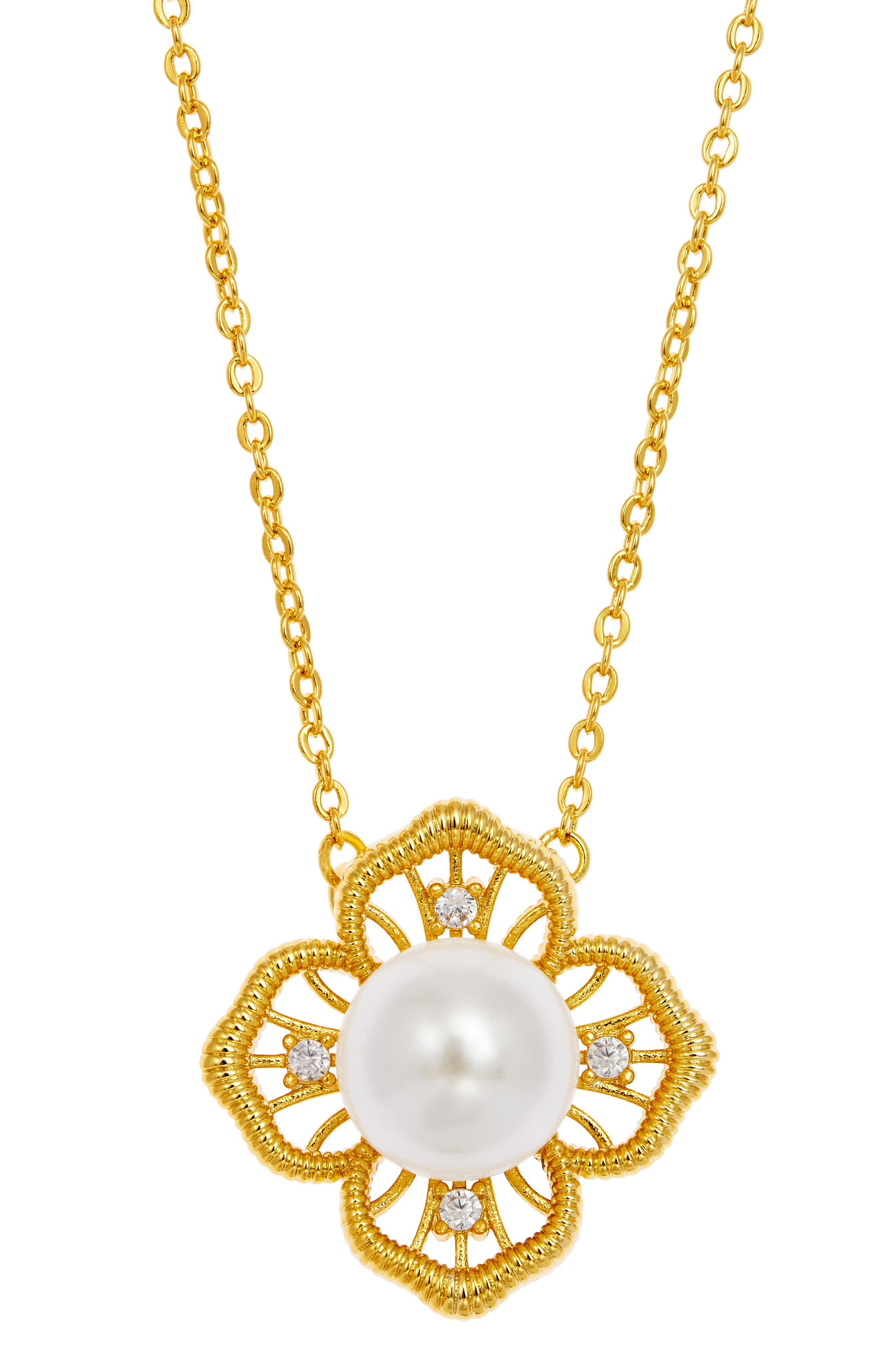 SAVVY CIE JEWELS Clover Simulated Pearl Pendant Necklace