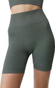 Born Living Yoga Eris Seamless Sports Short