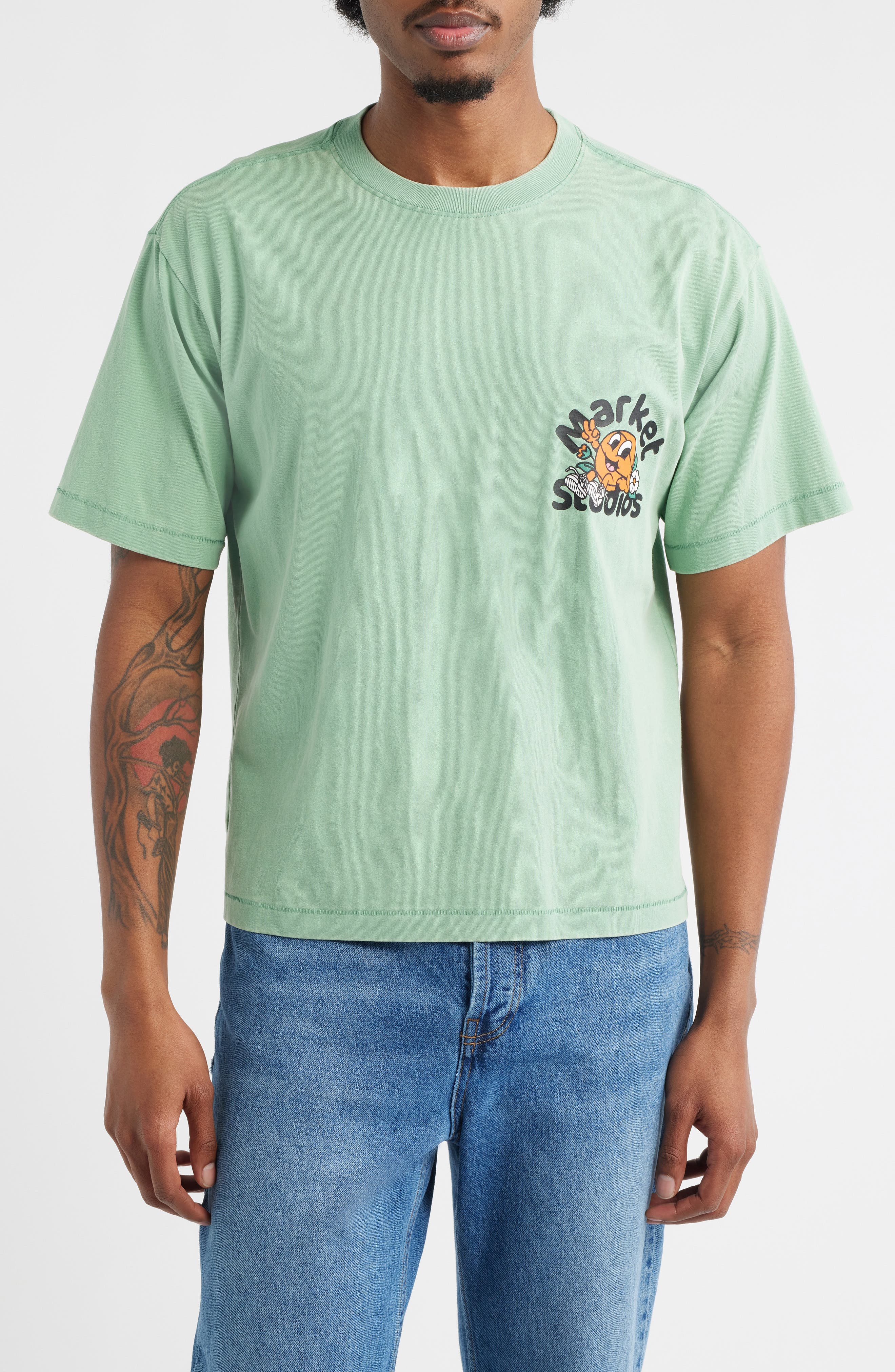 Chill in the Net Graphic T-Shirt