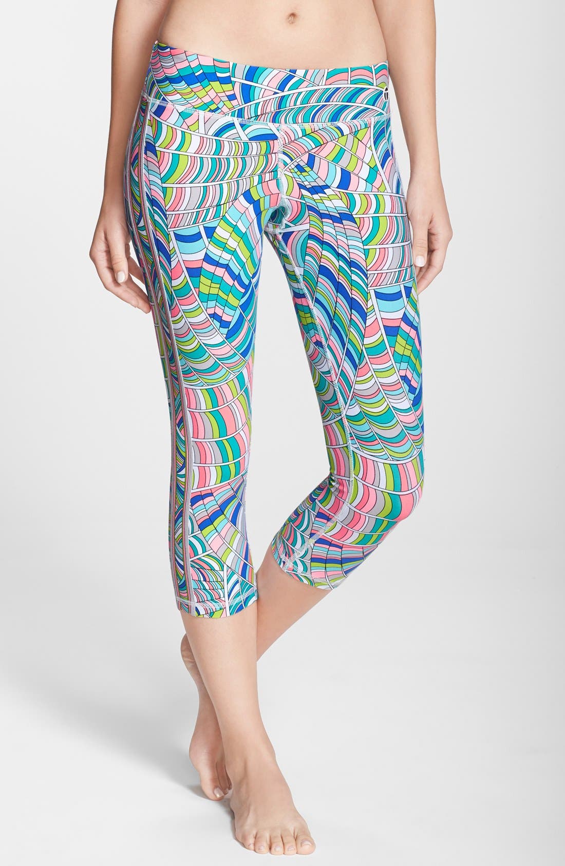 Trina Turk Recreation Scallop Shell Print Capri Leggings (Women ...