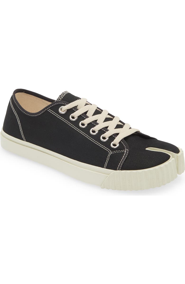 Maison Margiela Tabi Low Top Sneaker, Main, color, Black