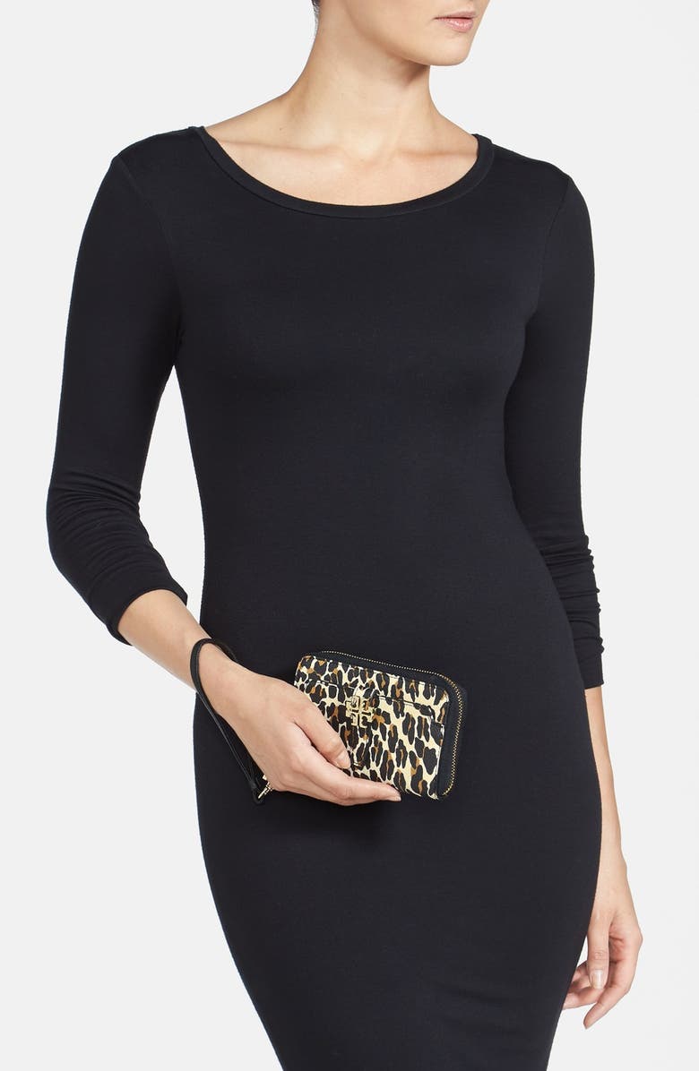 Tory Burch 'Plaque' Leopard Print Smartphone Wristlet, Alternate, color, 