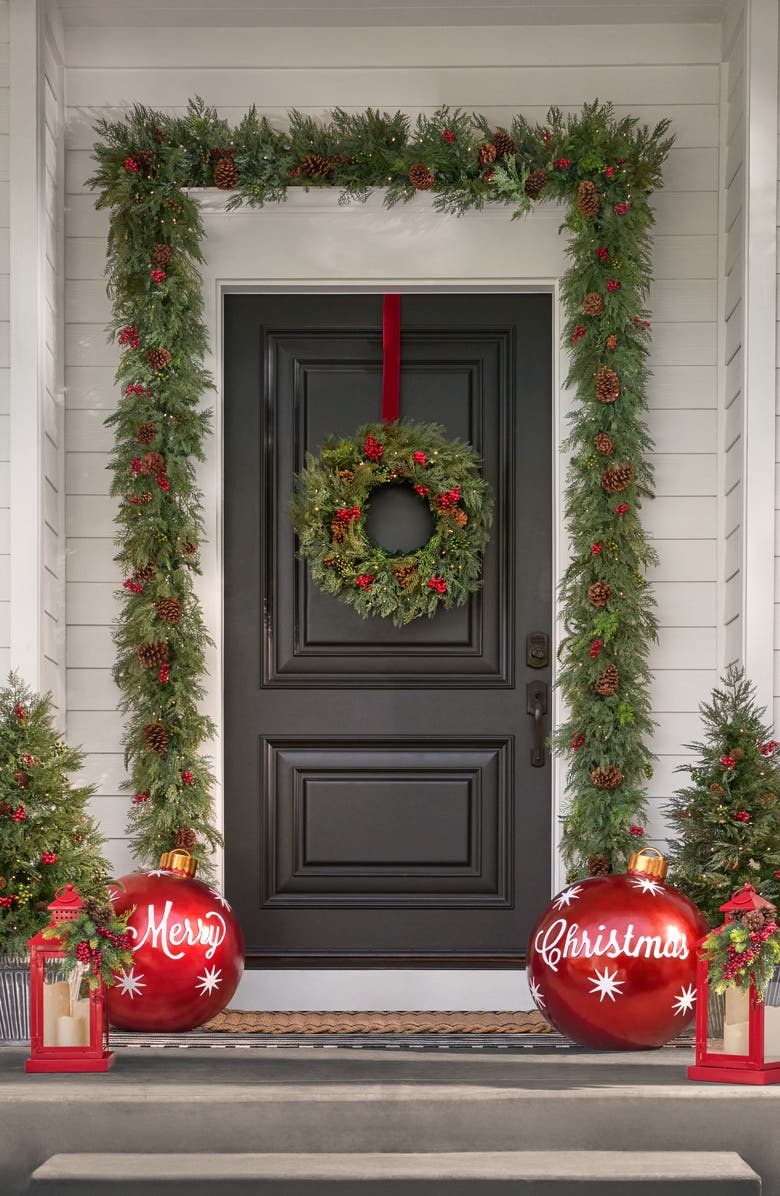 Balsam Hill Outdoor Winter Evergreen Wreath, Alternate, color,