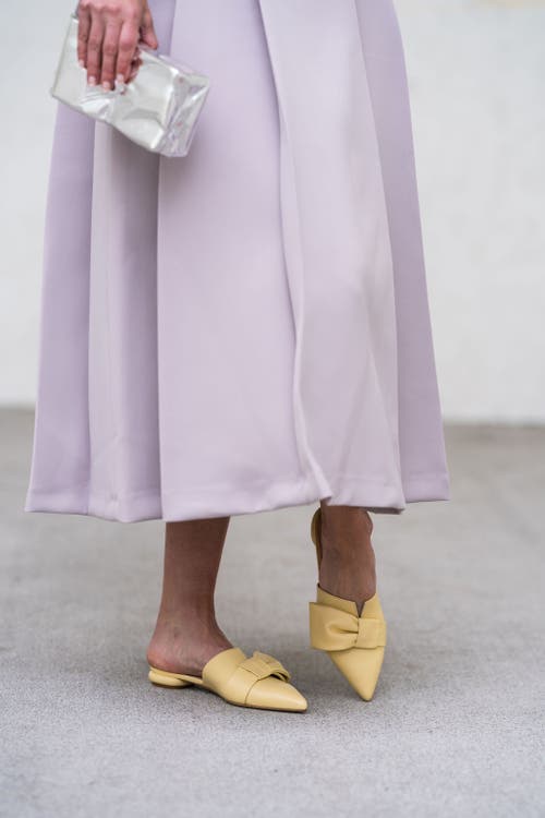 Bells & Becks Ana Pointy Toe Mule With Bow