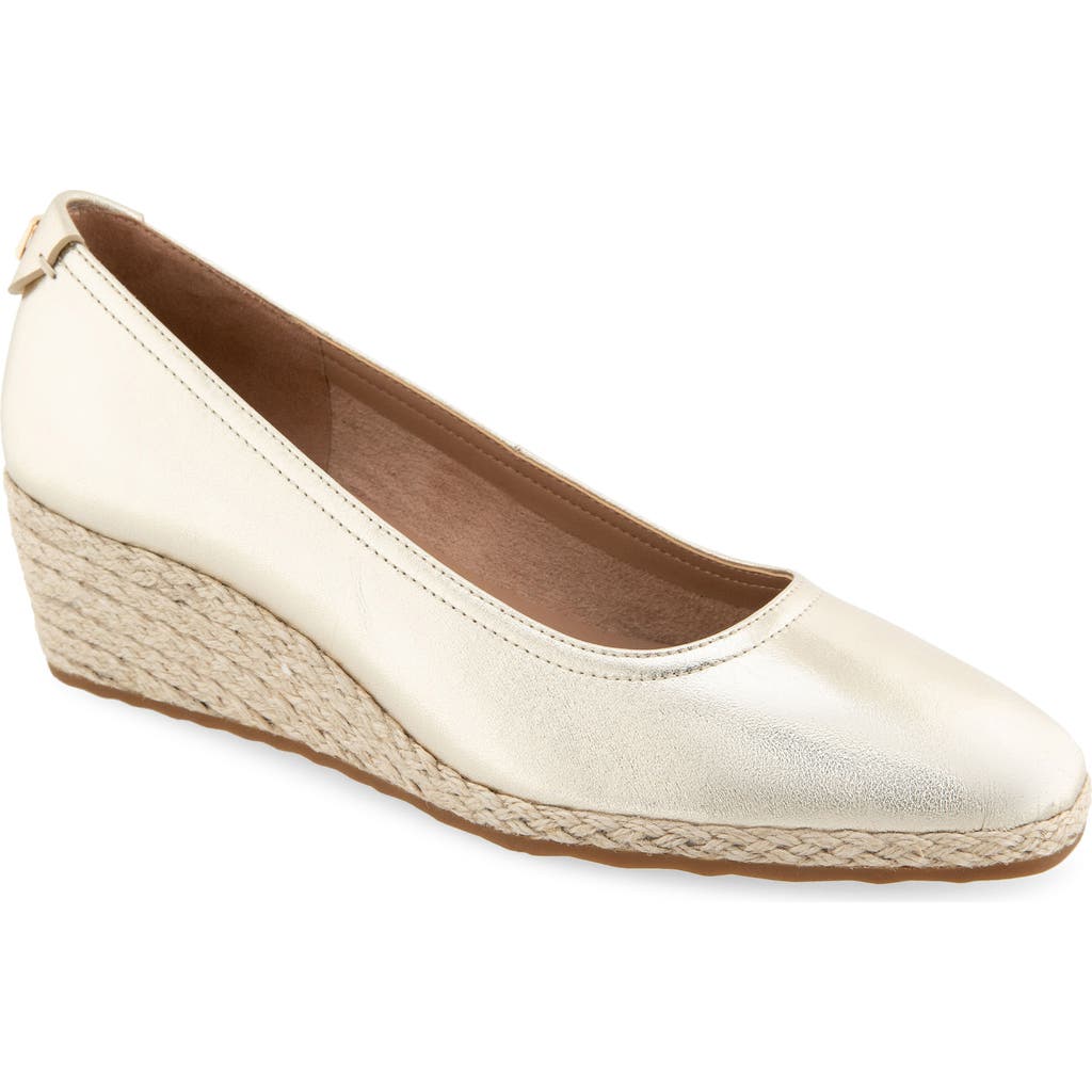 AEROSOLES AEROSOLES ROMA WEDGE PUMP