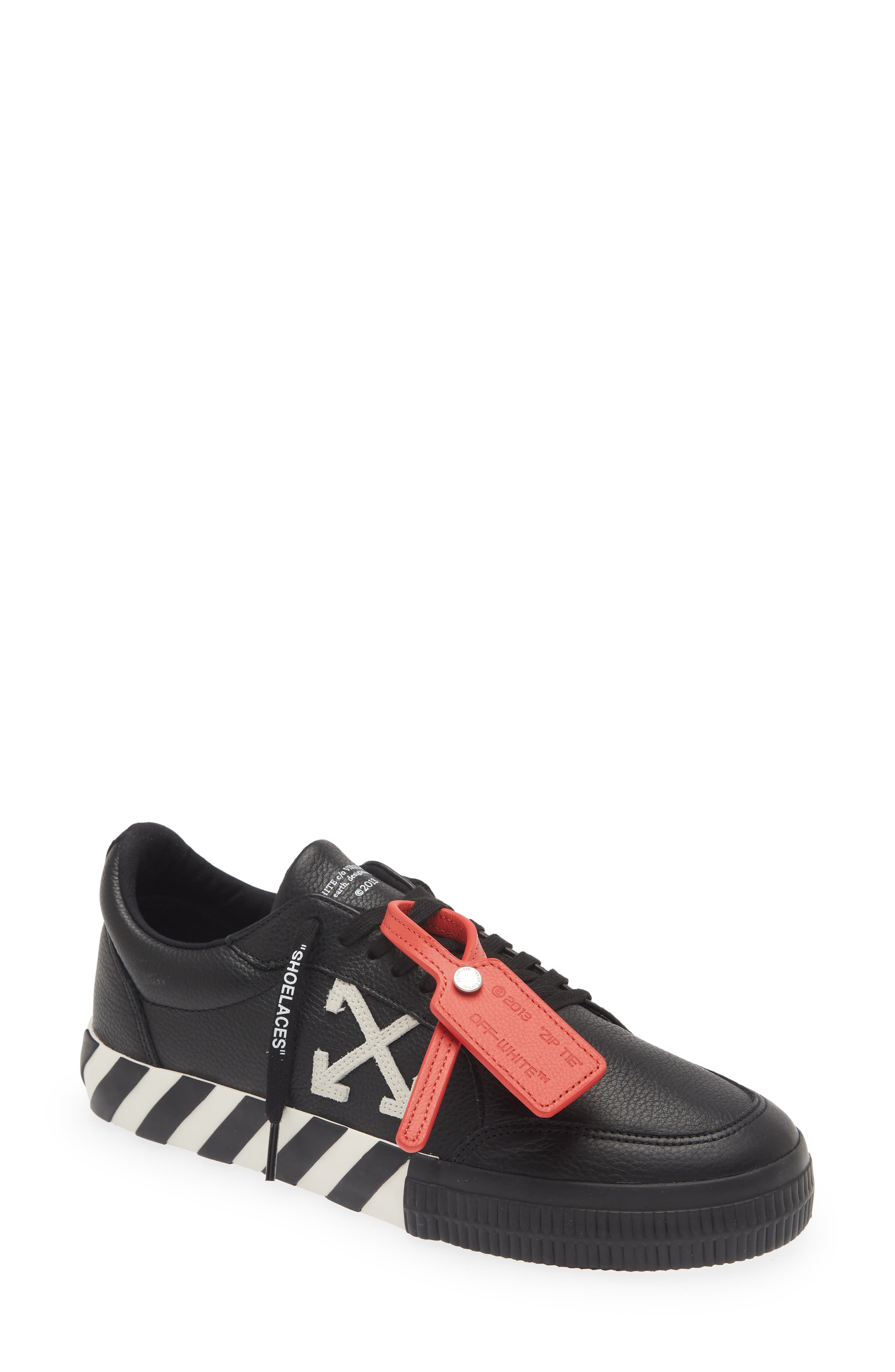Off-White Vulcanized Low Top Sneaker, Main, color, 