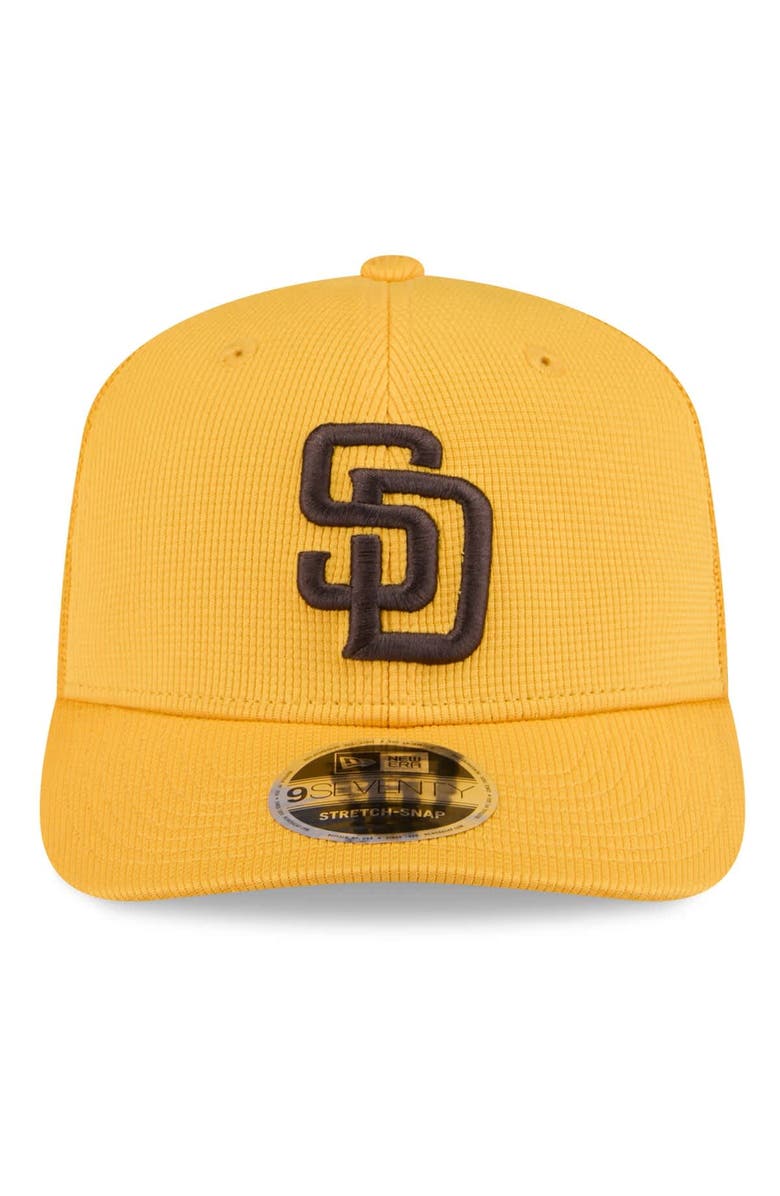 New Era Men's New Era  Gold San Diego Padres 2025 Spring Training 9SEVENTY Stretch-Snap Trucker Hat, Alternate, color, 