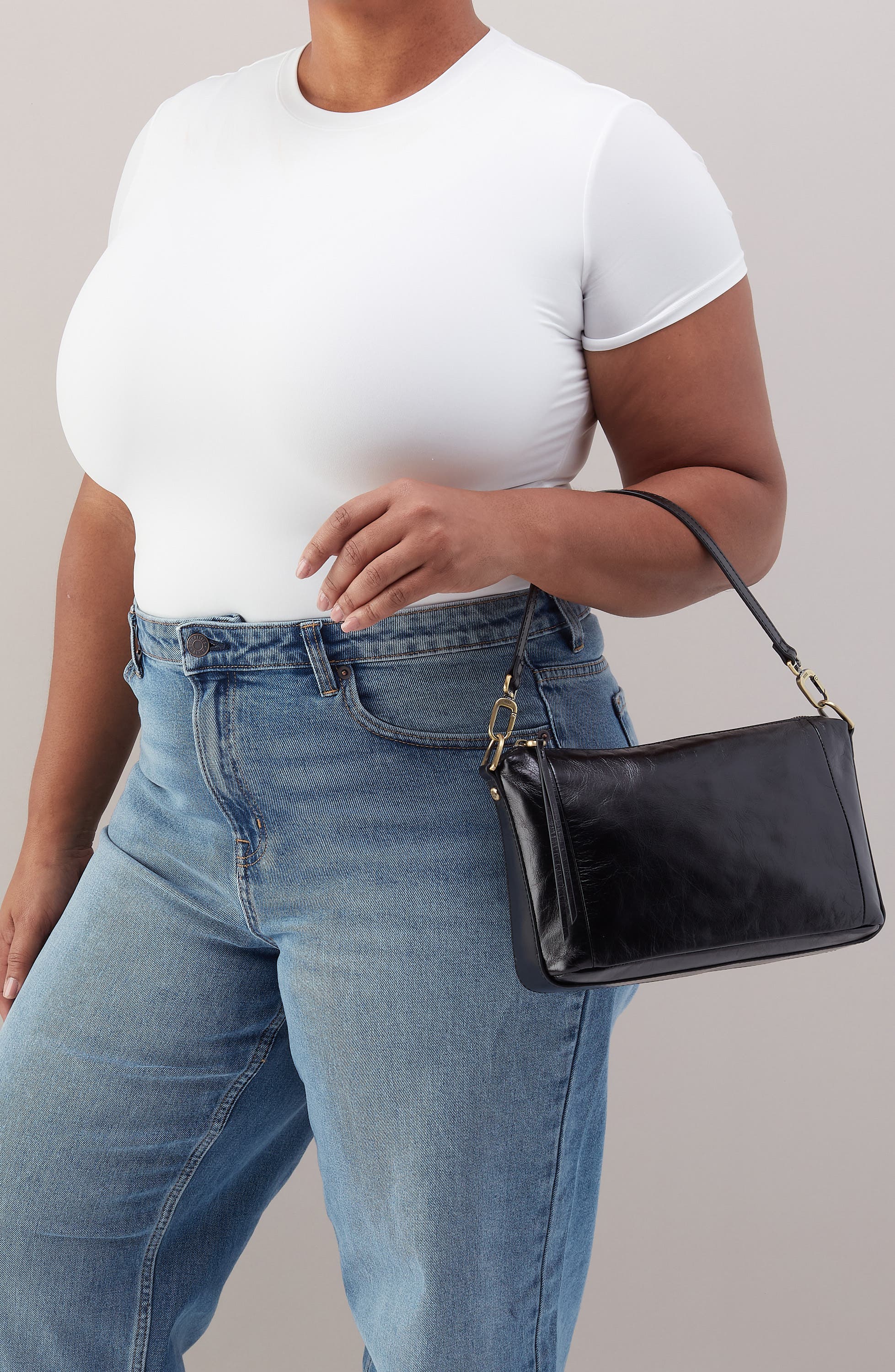 HOBO Darcy Carryall Leather Crossbody Bag, Alternate, color, Black