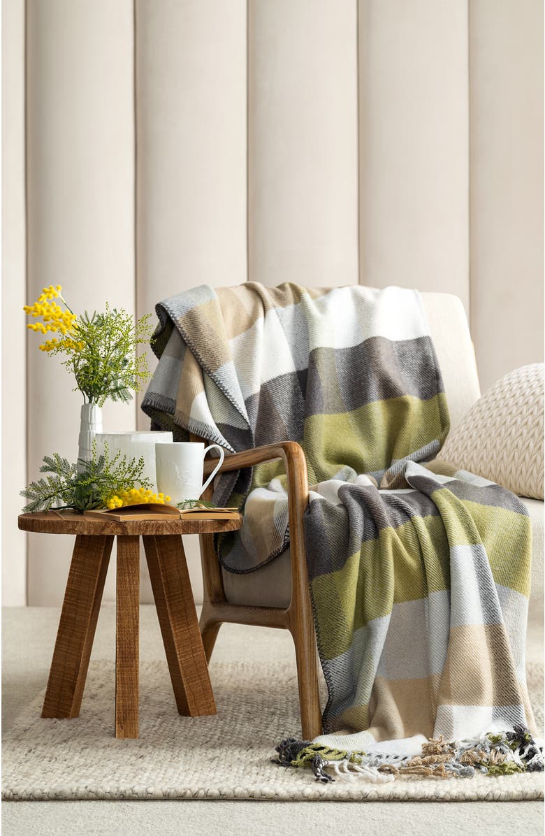 Togas Damien throw, Alternate, color, 