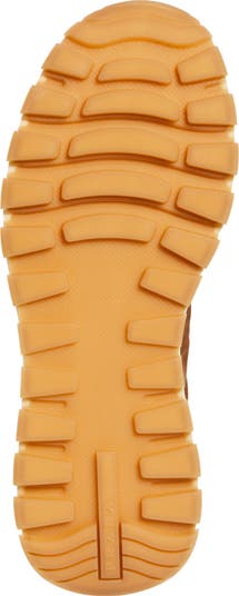 Prax Sneaker