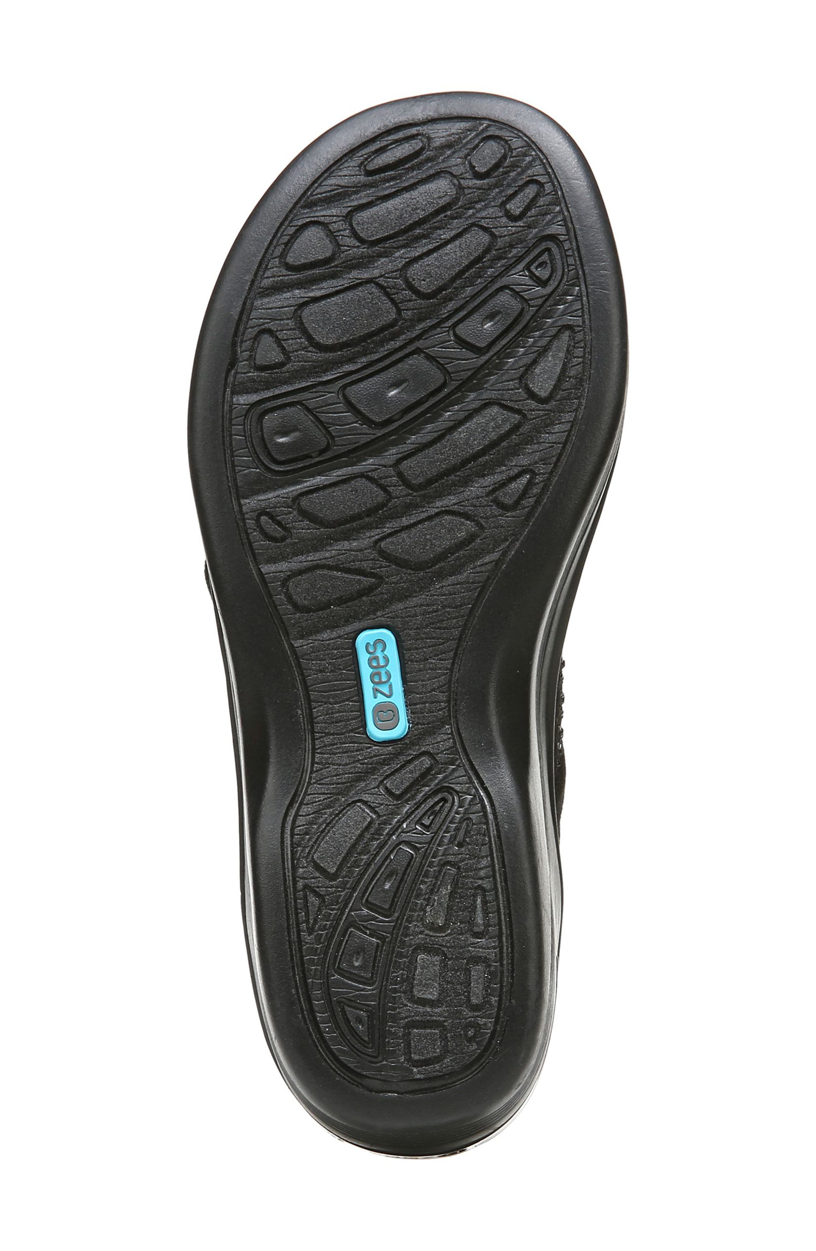 BZees Dazzle Me Flip Flop - Wide Width Available, Alternate, color, 
