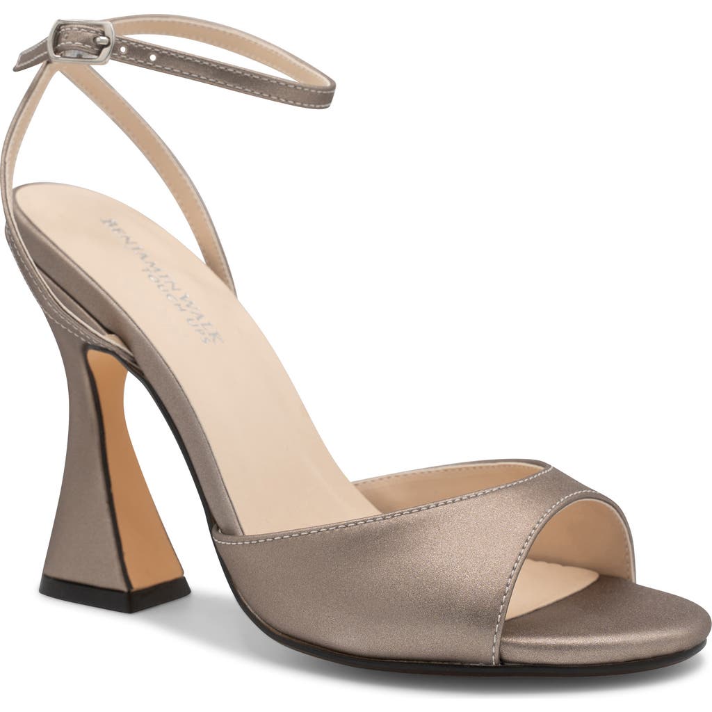Touch Ups Quinn Ankle Strap Sandal in Champagne