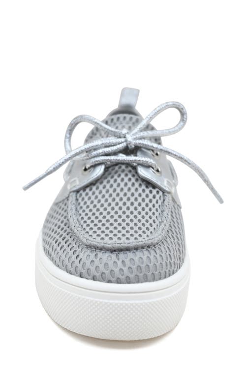 Reaction Kenneth Cole Zelda Boat Shoe In Silver Mesh