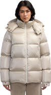 Pajar Women's Vivienne Boxy Short Channel Quilted Puffer