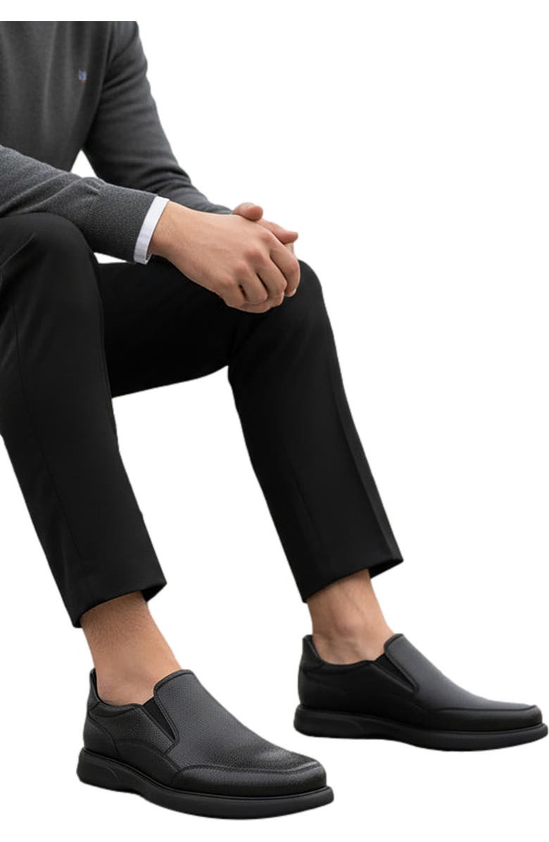 Marc Joseph New York Chicago Road Hands-Free Slip On Technology Loafers, Alternate, color, Black Grainy Leather