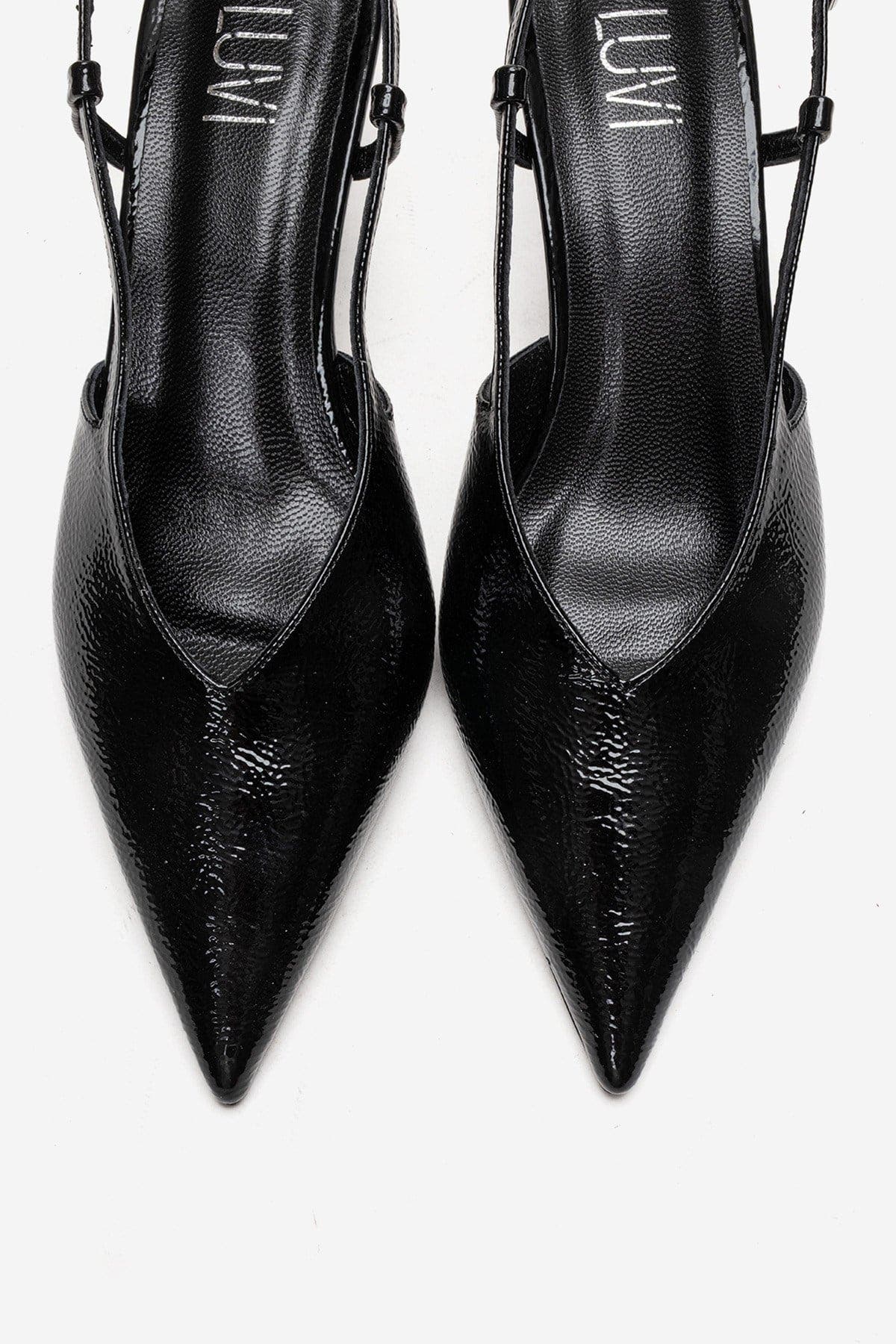 Prologue Shoes Irena Pointed Toe Pump, Alternate, color, Black