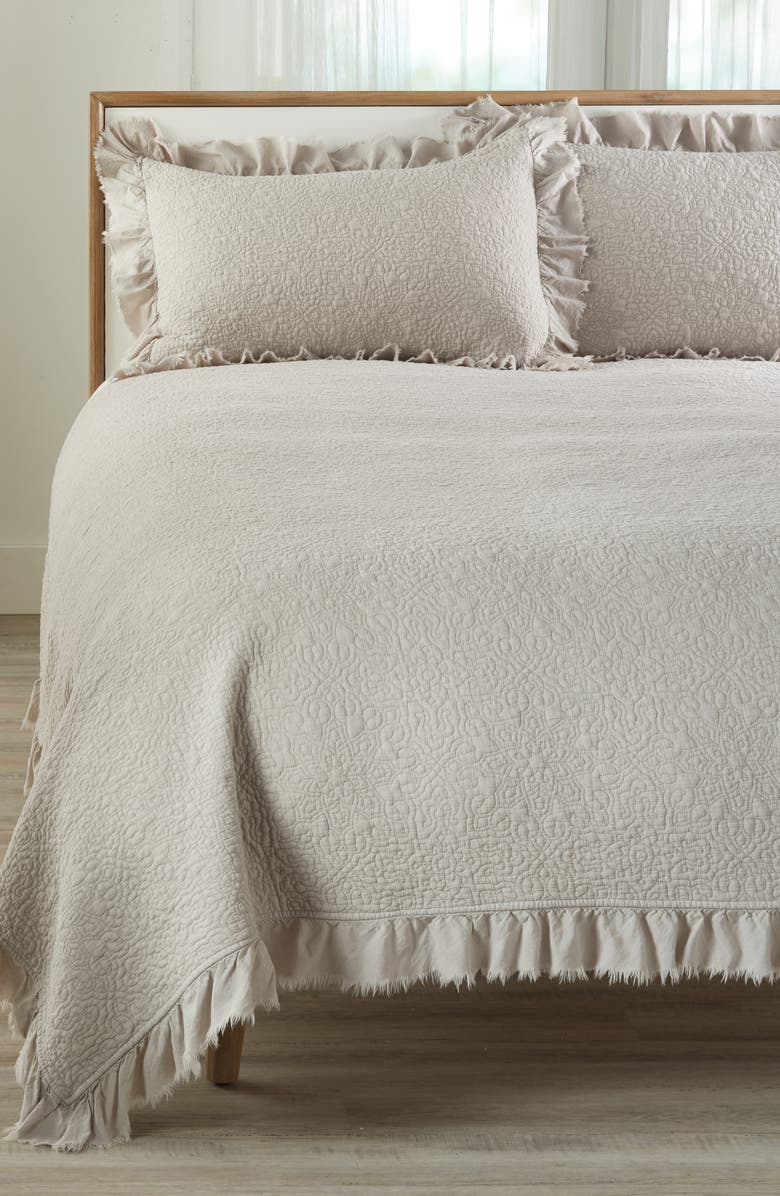 Treasure & Bond Frayed Edge Stonewash Quilt, Main, color,