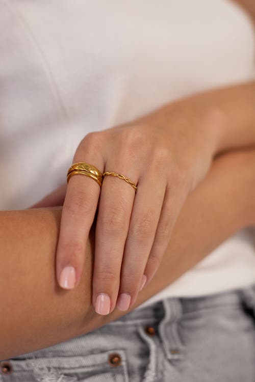 Electric Picks Cody Ring Set Of 2 In Gold