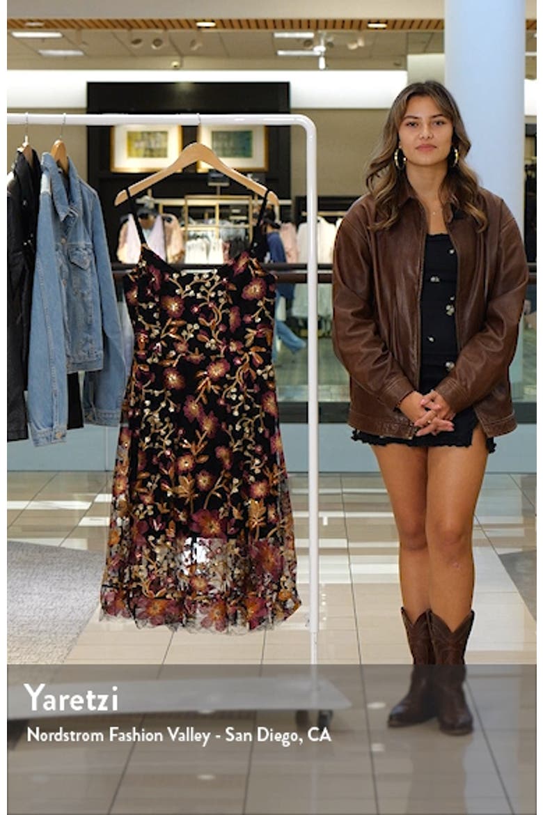 Uma Floral Embroidered Lace Dress video