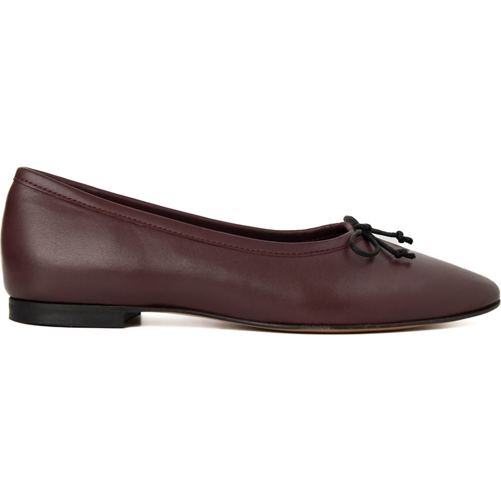Menina Step Amelie Leather Ballet Flat In Burgundy