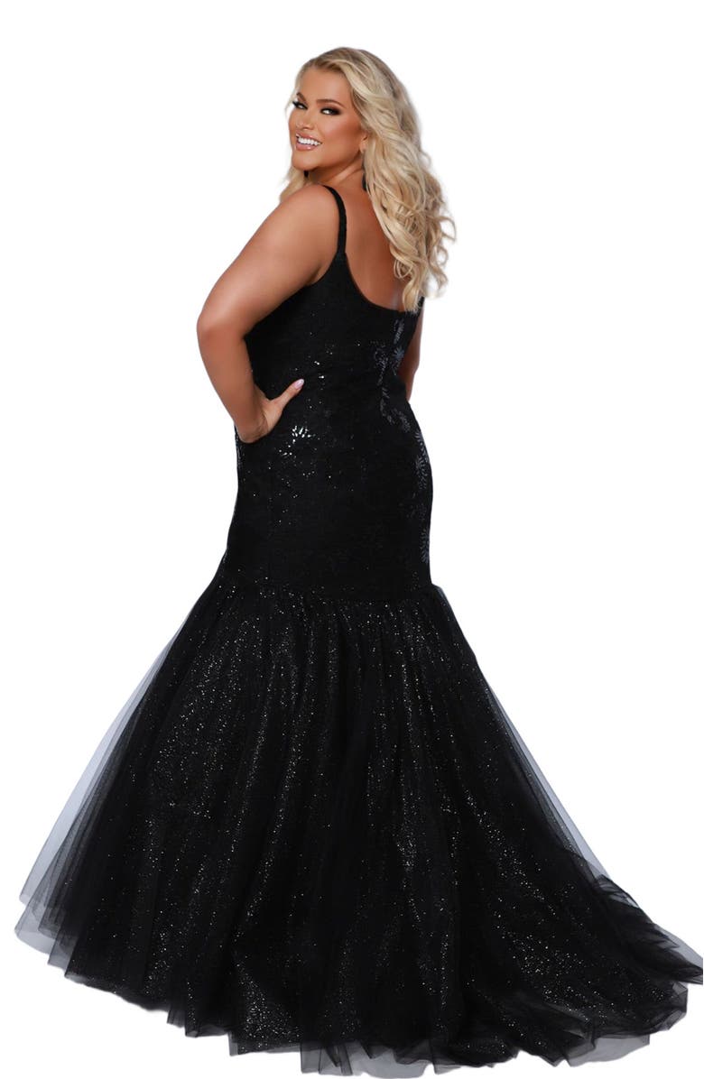 Sydney's Closet Mermaid Scoop Neck Plus Size Evening Gown, Main, color, Black