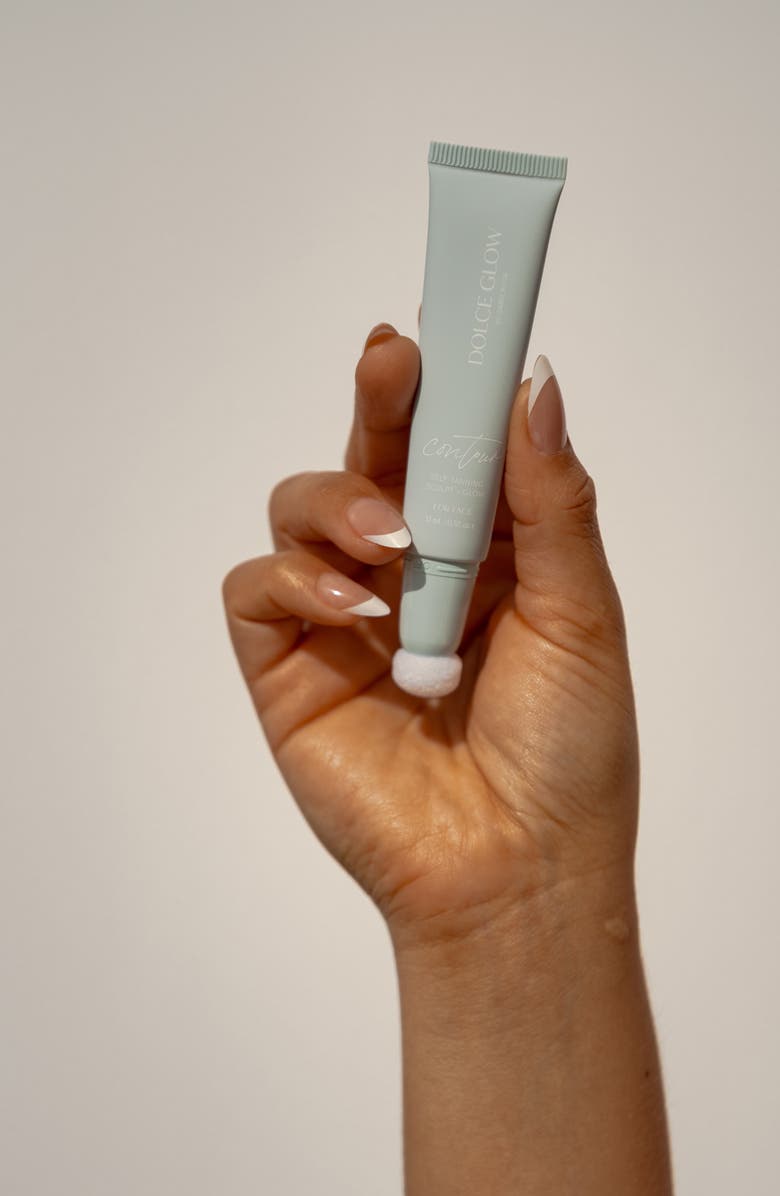 Contour Self-Tanning Sculpt + Glow