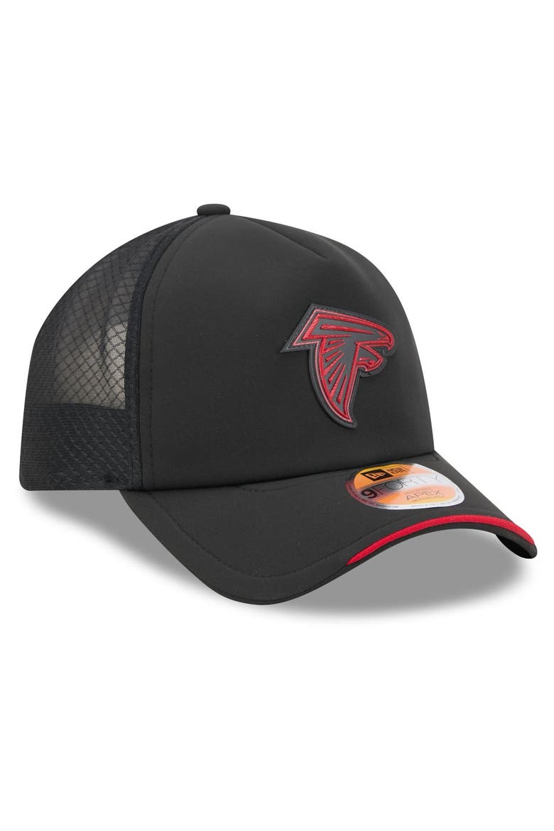 Men's New Era Black Atlanta Falcons 2026 Sideline Apex 9FORTY Adjustable Trucker Hat, Alternate, color, Black