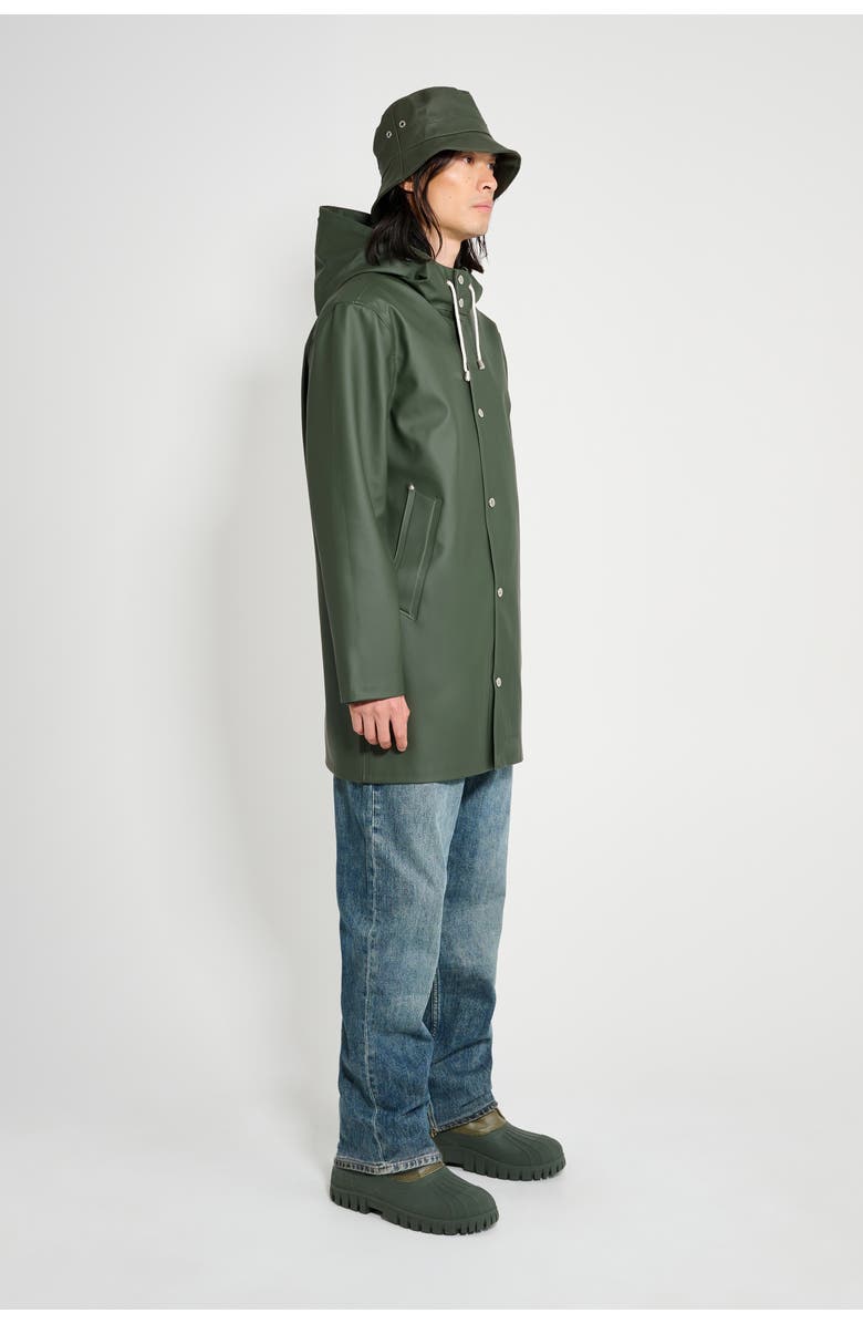 Stutterheim Stockholm Long Sleeve Hooded Raincoat, Alternate, color, Green