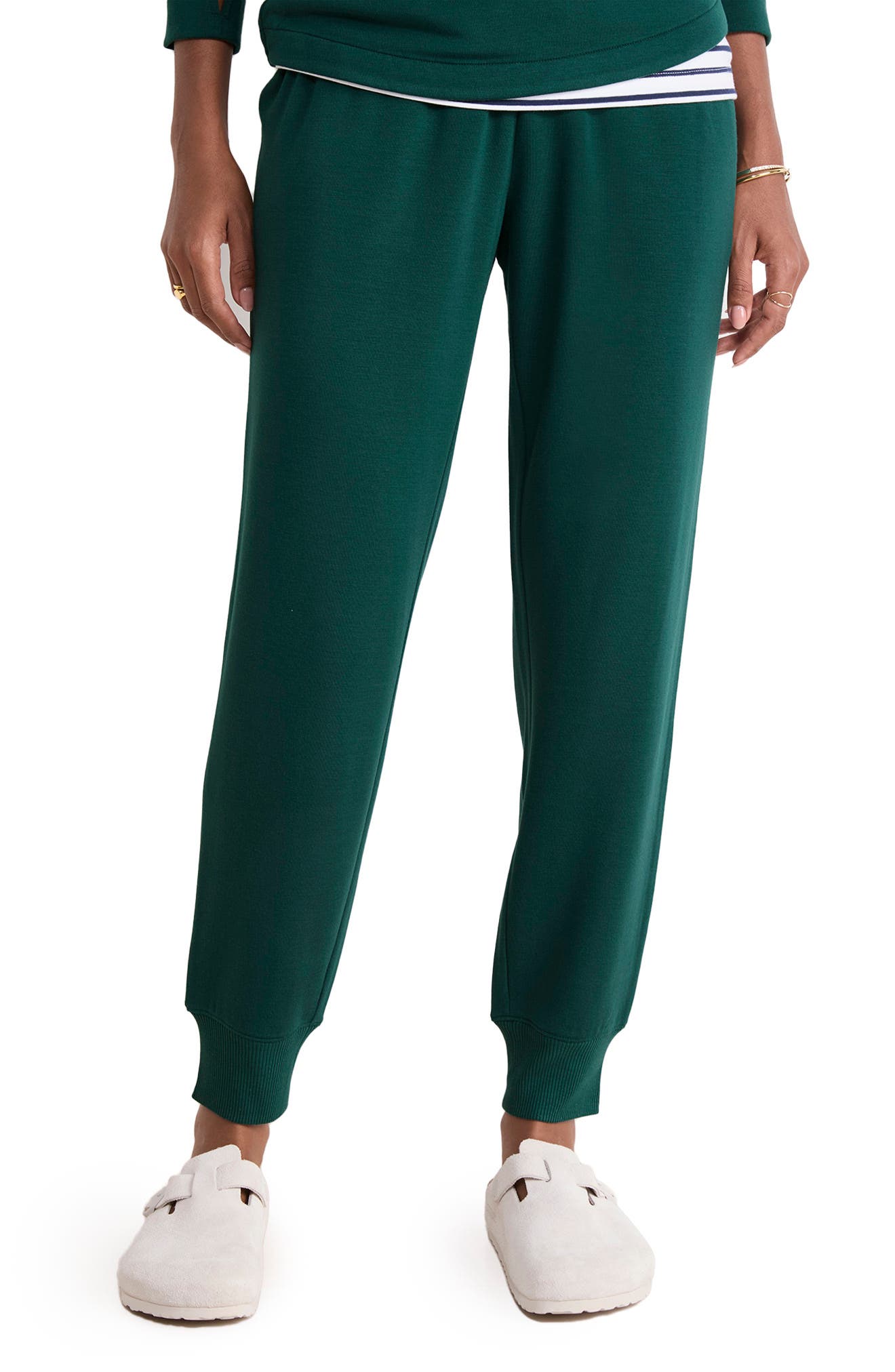 CHARLESTON GREEN