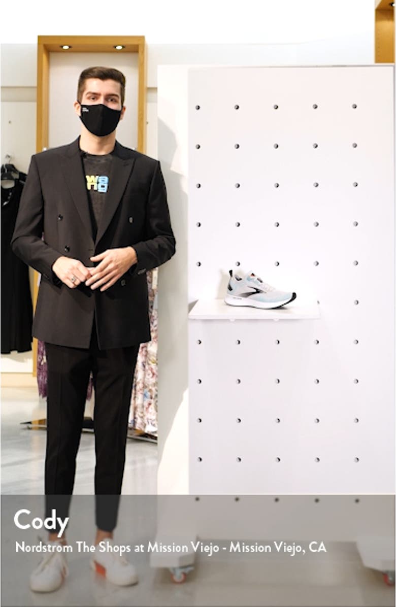 Levitate 4 Running Shoe, sales video thumbnail