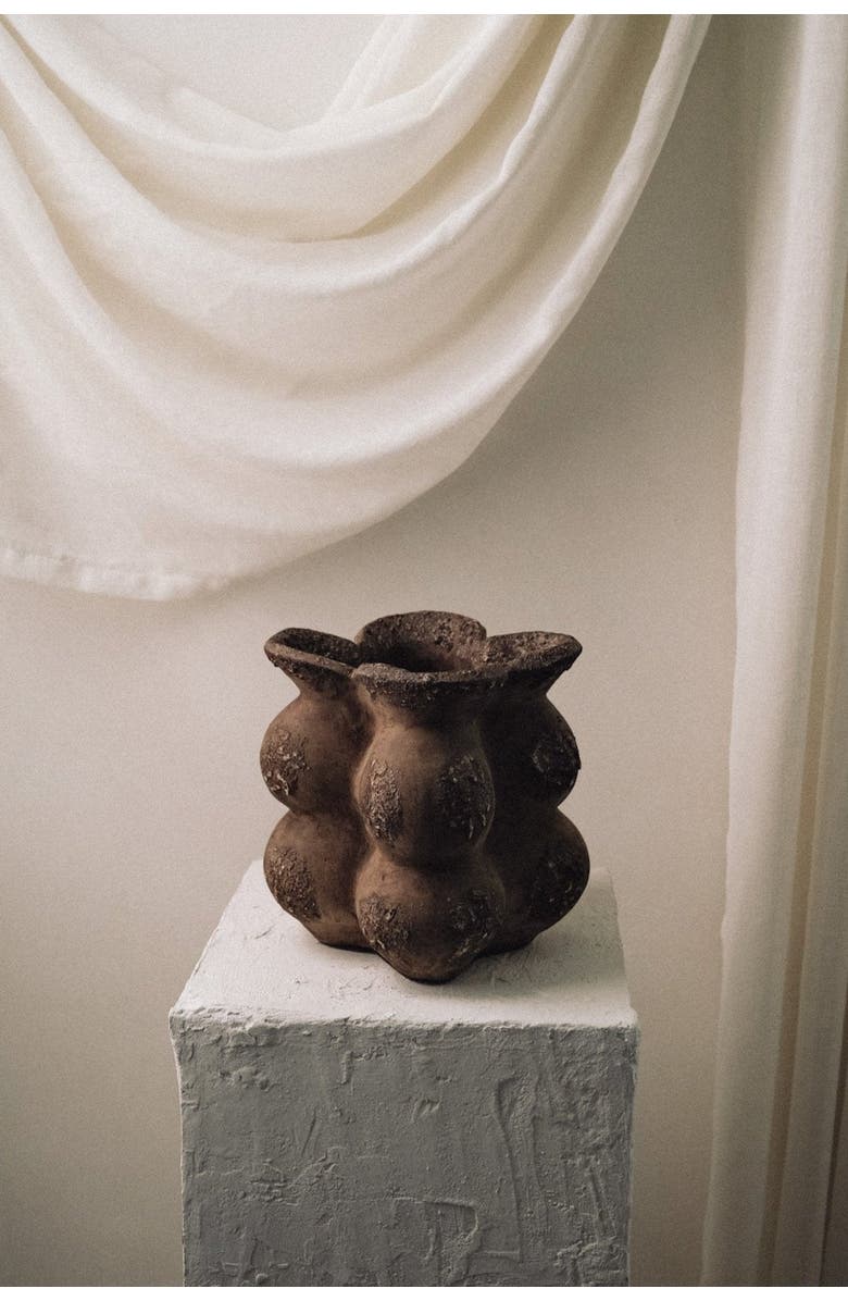 Twenty Third by Deanne Ratu Vessel, Main, color, 