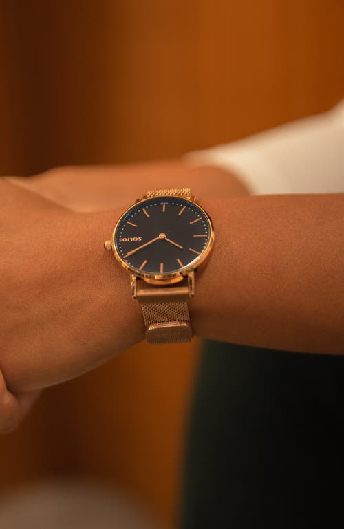 Solios Watches The Solar Classic | Black Dial In Rose Gold Mesh Metal