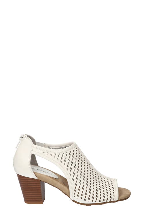 EASY STREET EASY STREET AMIRA LASER CUT PUMP