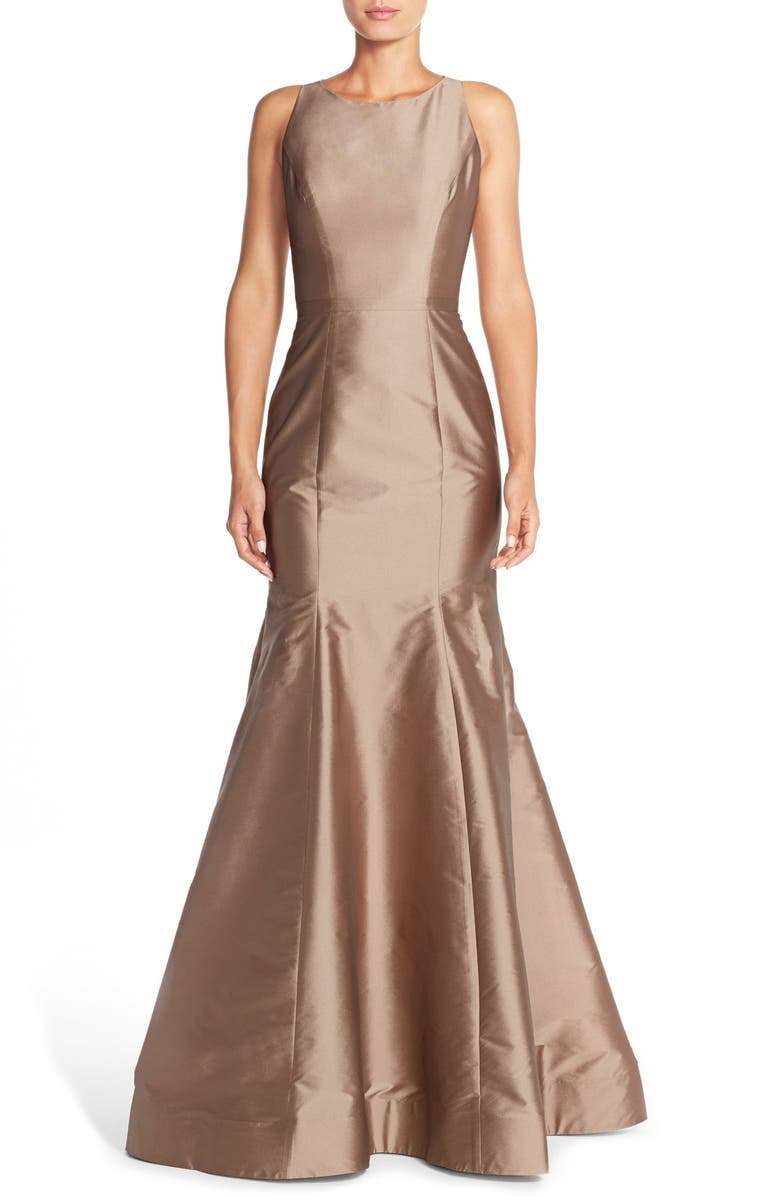 Monique Lhuillier Bridesmaids Back Cutout Taffeta Mermaid Gown, Main, color, 