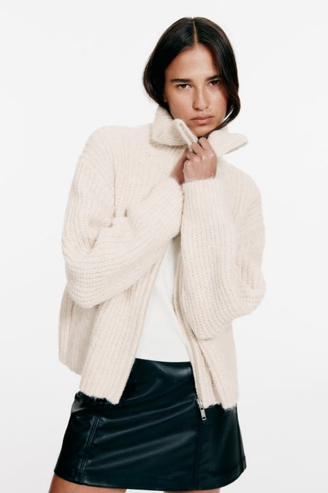 Cardigan with zipper