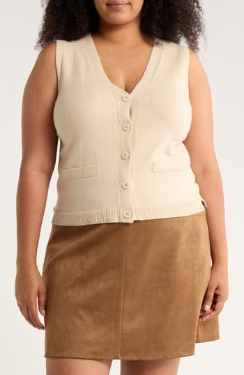 Max Studio V-neck Sweater Vest In White