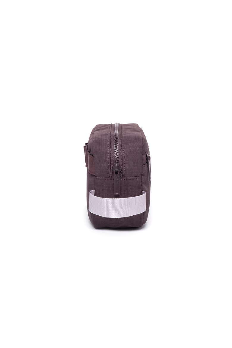 Lithe Neo Washbag, Alternate, color, WINE