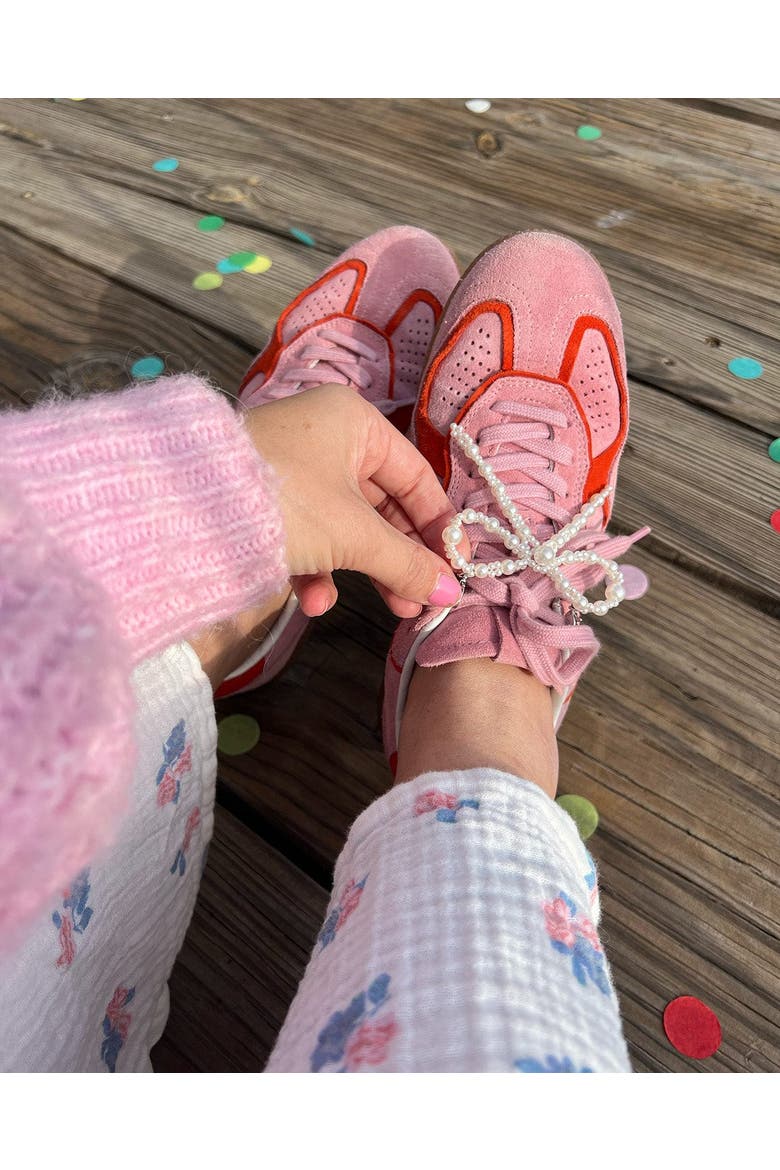 Better with a Bow White Pearl Shoe Charms - Faux Pearl-Studded Bow Shoe Charms with Lobster Clips for Sneakers, 2.75x3.3 Inch, Alternate, color, Multicolor