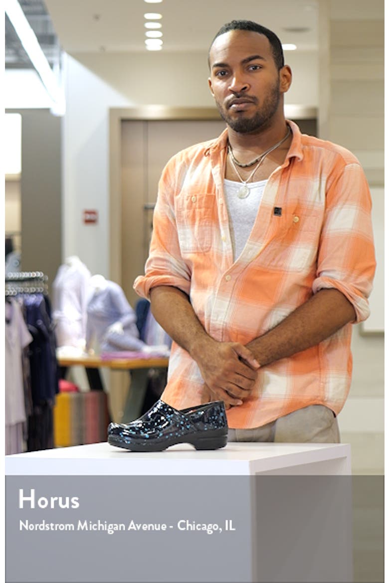 Misfit Sandal video