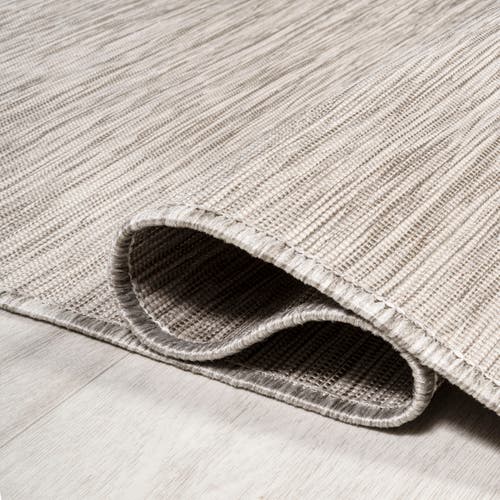 Jonathan Y Ethan Modern Flatweave Solid Indoor/outdoor Area Rug In Light Gray