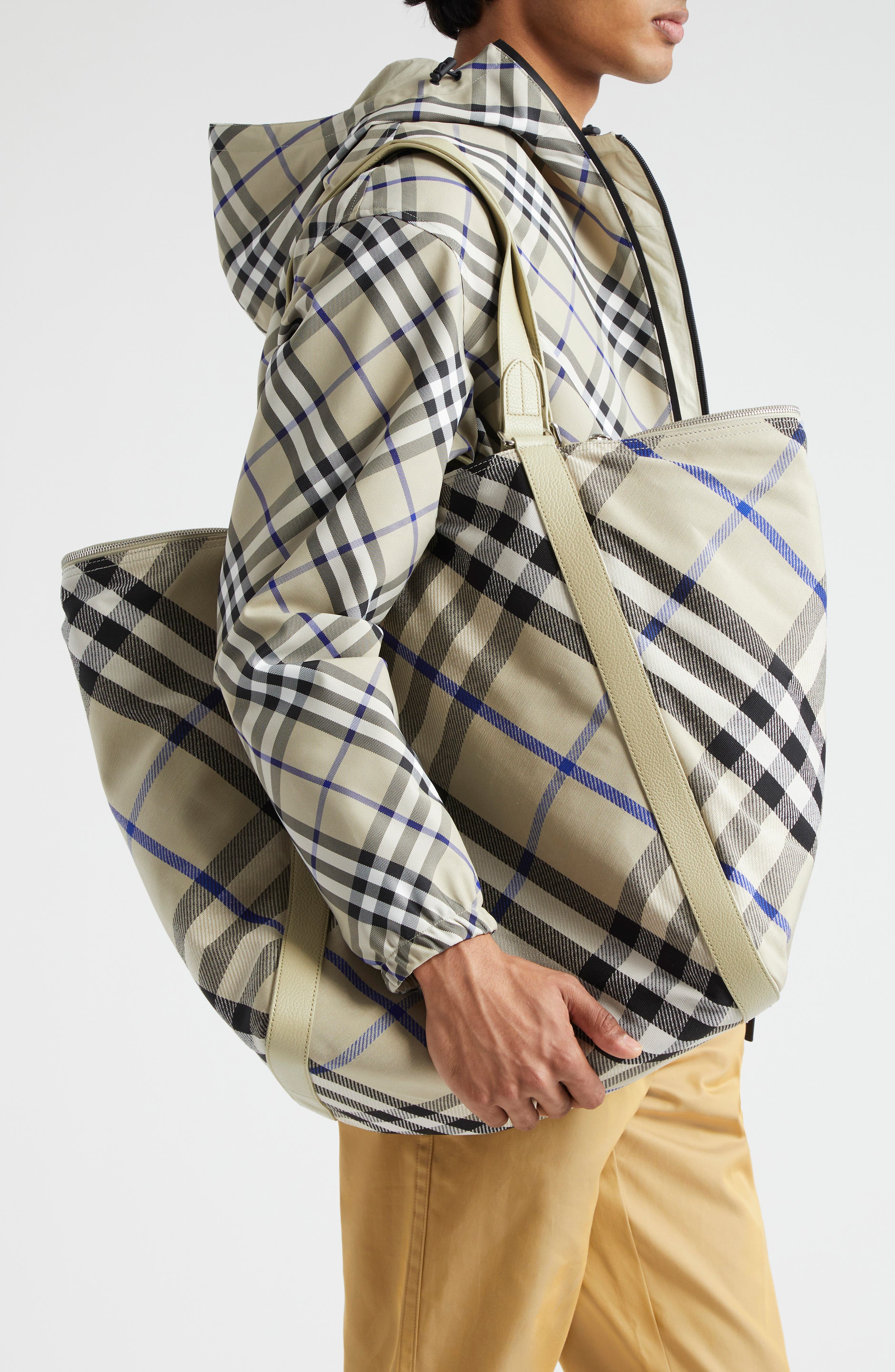 Burberry Festival Jacquard Check Canvas Tote, Alternate, color, 