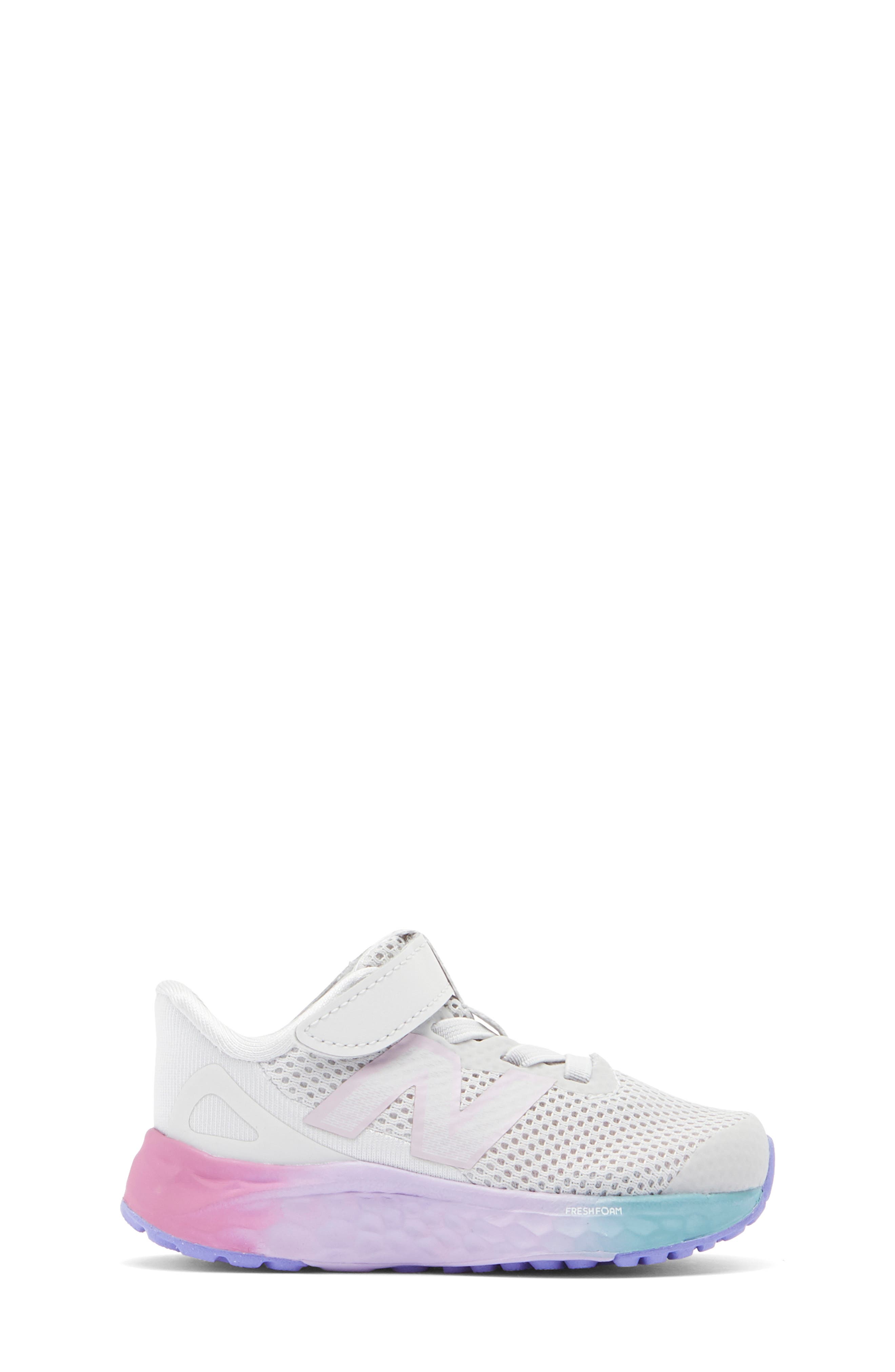 New Balance Kids' Ari Sneaker, Alternate, color, Grey Matter/ Mid Century Pink