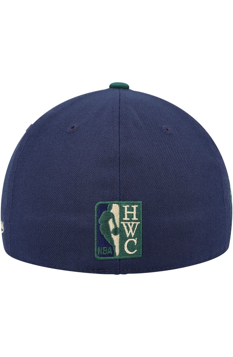 Mitchell & Ness Men's Mitchell & Ness Navy/Green Vancouver Grizzlies  Hardwood Classics Grassland Fitted Hat, Alternate, color, 