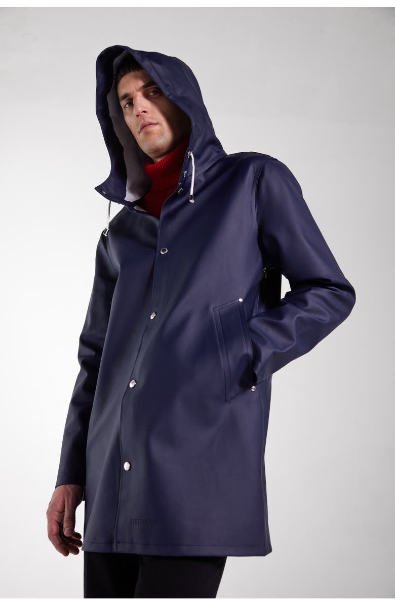 Stutterheim Stockholm Long Sleeve Hooded Raincoat, Alternate, color, Navy
