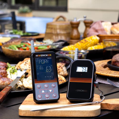 Maverick Extended Range Professional Wireless Thermometer, Dual Probe In Black