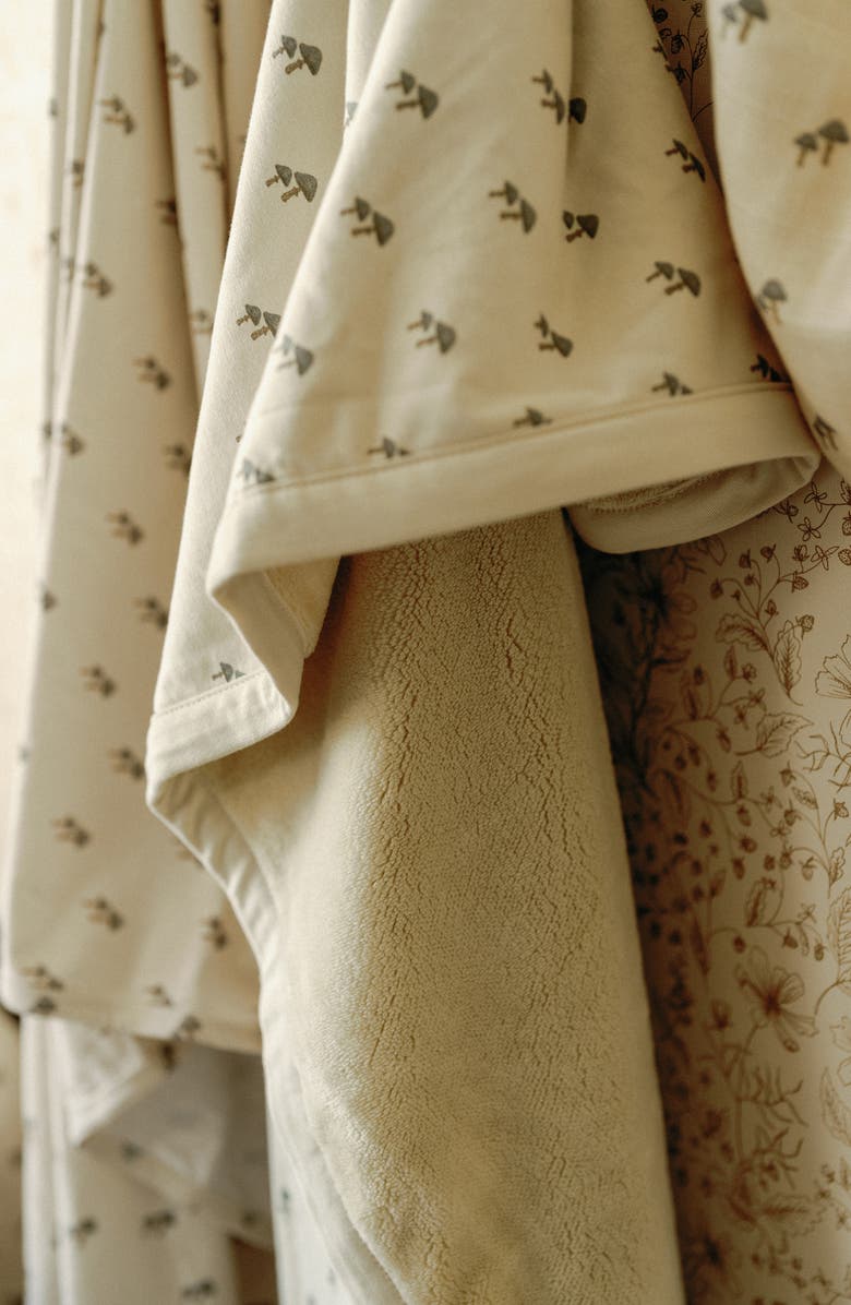 Oilo Organic Cotton Cuddle Blanket, Alternate, color, Eggshell